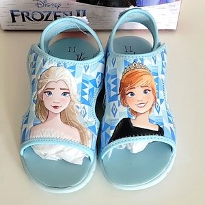 NIB Frozen Girls open toe girls sandals. Size 11